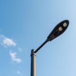 lamparas solares led, muestra de una lámpara tipo LED que funciona por medio del sistema de energía solar.